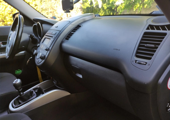 Kia Soul cena 31500 przebieg: 162480, rok produkcji 2013 z Kazimierza Wielka małe 137
